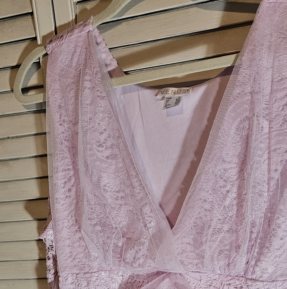 NWT VENUS LACE TOP - Picture 5 of 5